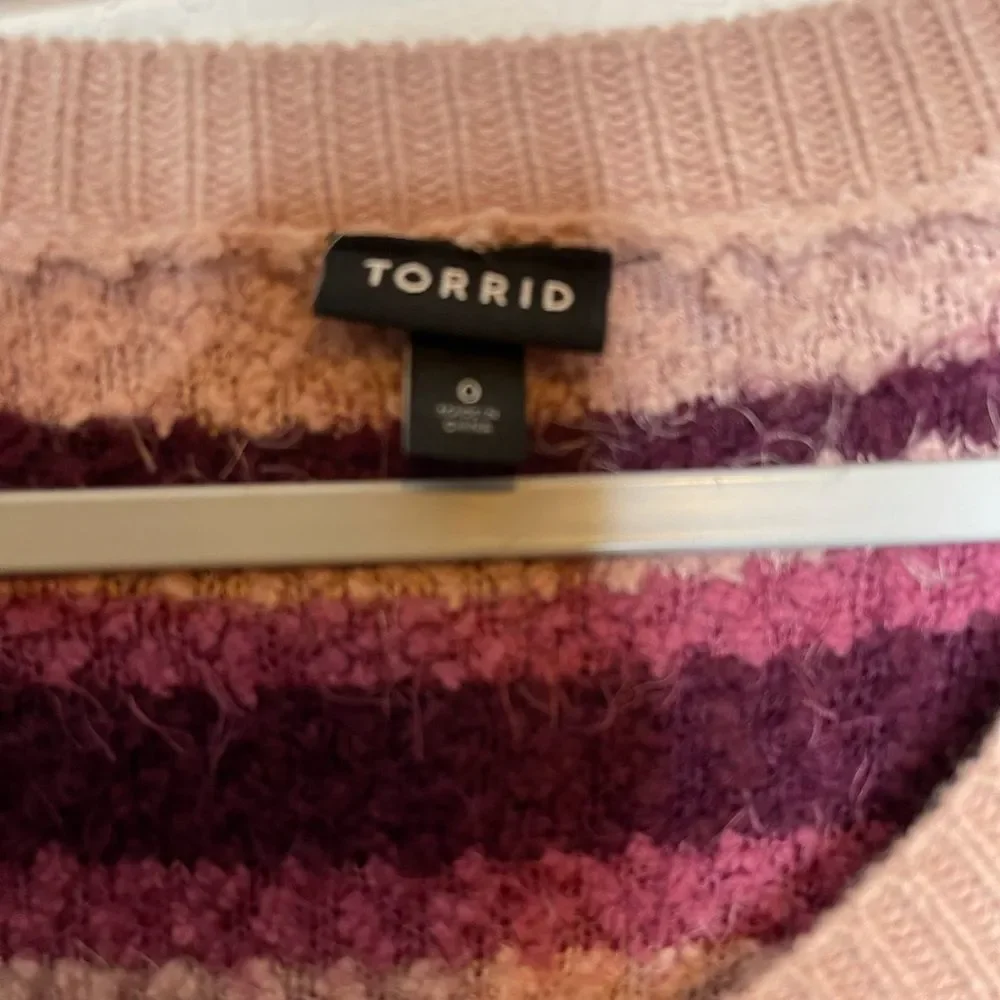 Torrid pink strip popcorn knit sweater‎